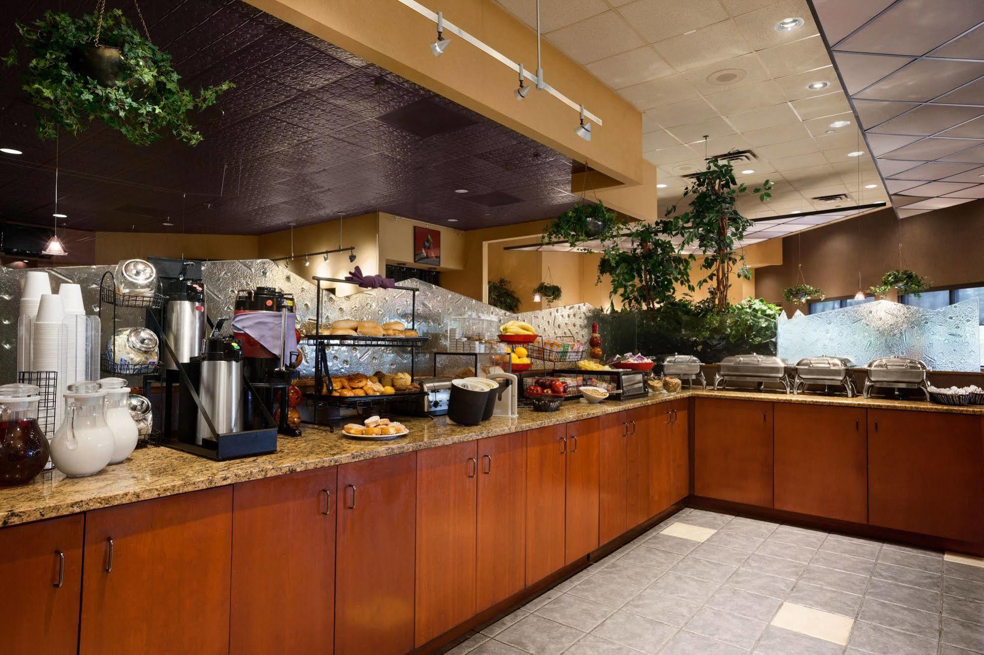 Ramada By Wyndham Toms River Eksteriør bilde